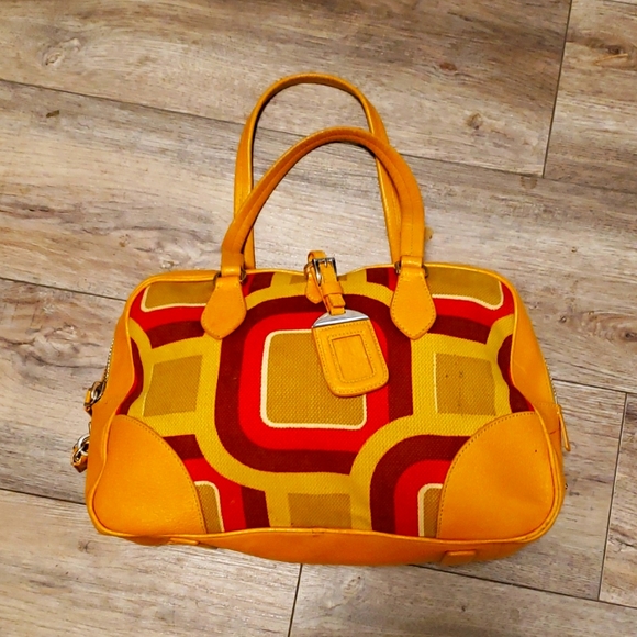 Prada women's vintage purse... Good condition - Picture 1 of 10